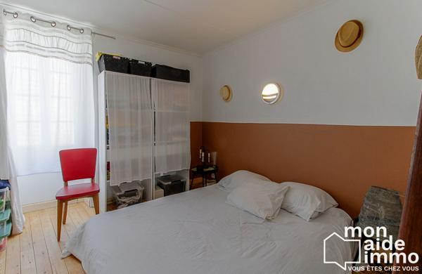 Ile d'Oléron : Maison de Bourg et son garage en annexe