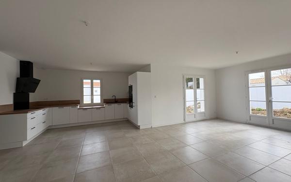 Maison à vendre    5 pièces •  Saint-Pierre-d'Oléron