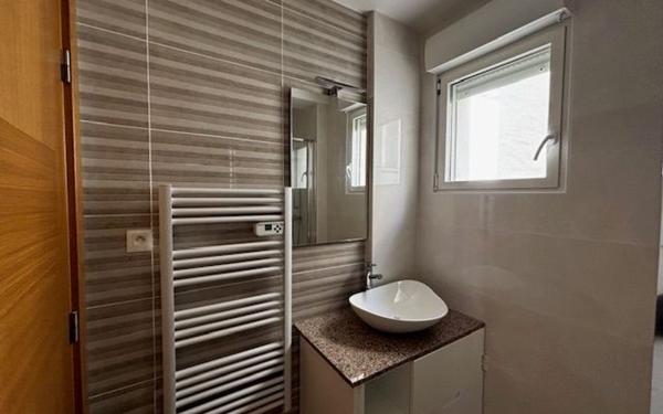 Appartement à louer    3 pièces • 56,85 m2 Arcachon