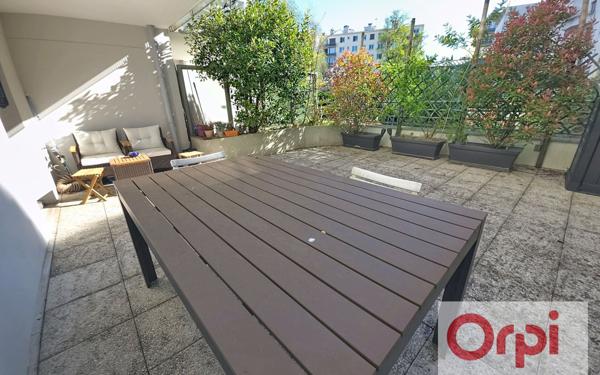 Appartement à vendre    4 pièces • 88,18 m2 Issy-les-Moulineaux