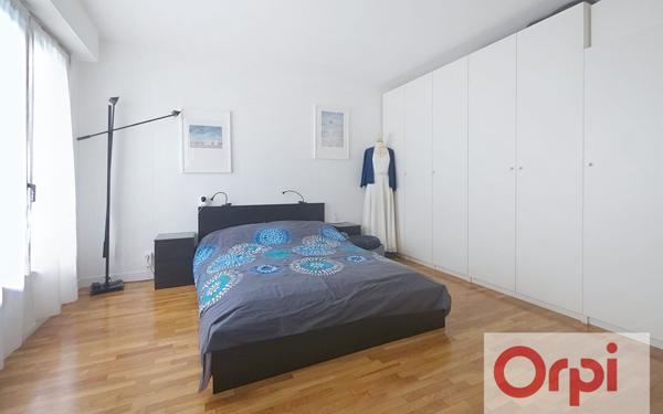 Appartement à vendre    4 pièces • 88,18 m2 Issy-les-Moulineaux