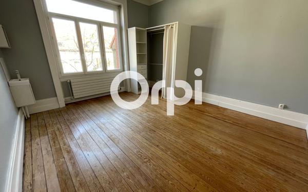 Maison à vendre    12 pièces •  Saint-Martin-Boulogne