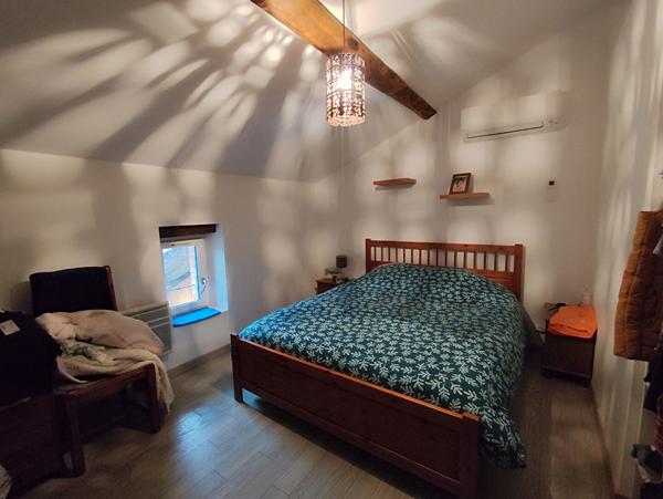 Maison de campagne avec dépendances