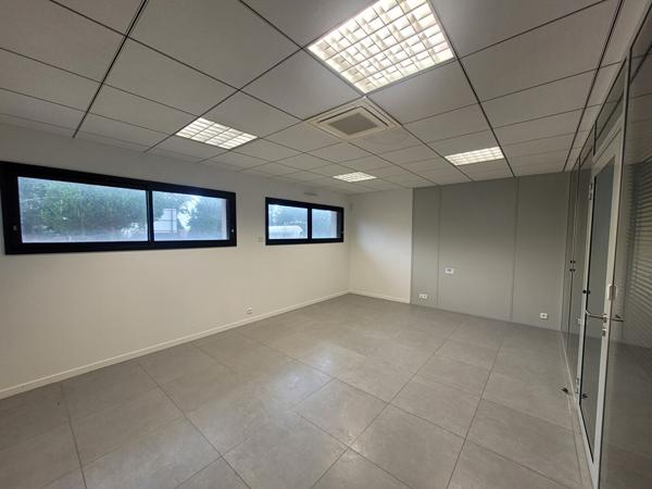 A VENDRE - bureaux Remouillé 207 m²