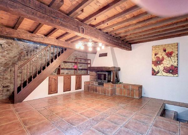 Maison à vendre    6 pièces •  Latour-de-France