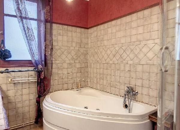 Maison à vendre    6 pièces •  Latour-de-France