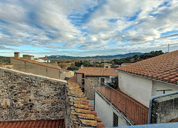 Maison à vendre    6 pièces •  Latour-de-France