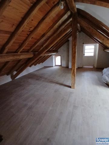 Maison
                                                                                                                                                                                                                                                                                                                        7 pièce(s)                                                                                                                                                                                                          5 chambre(s)                                                                                                                                                                                                          190  m²