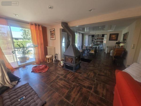 Maison à vendre à Sainte-Gemmes-sur-Loire dans le Maine-et-Loire (49130), ref : 49113-501