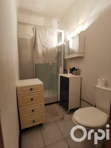 Immeuble à vendre    5 pièces •  Joinville