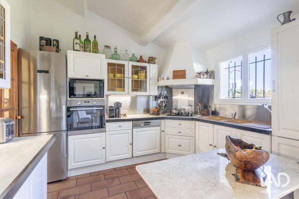 Maison à vendre 5 pièces 166 m² Trets