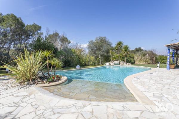 Maison à vendre 5 pièces 166 m² Trets