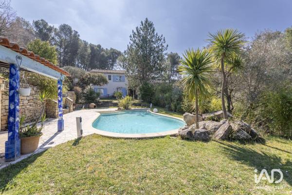 Maison à vendre 5 pièces 166 m² Trets