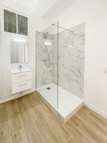 Paris 2ème - A LOUER - Magnifique 5 Pièces de 127 m² avec balcon