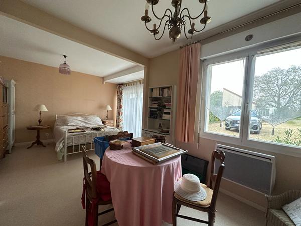 Maison avec vie de plain pied proche de toutes commodités