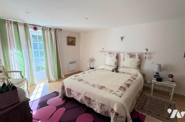 Guemené Penfao, en campagne maison avec piscine sur environ 15 ha