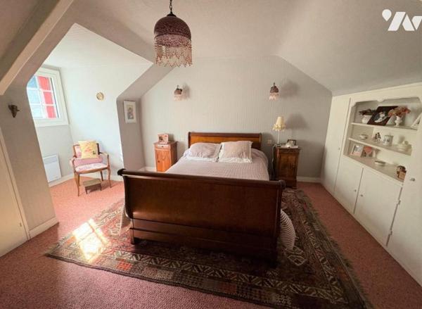 Guemené Penfao, en campagne maison avec piscine sur environ 15 ha