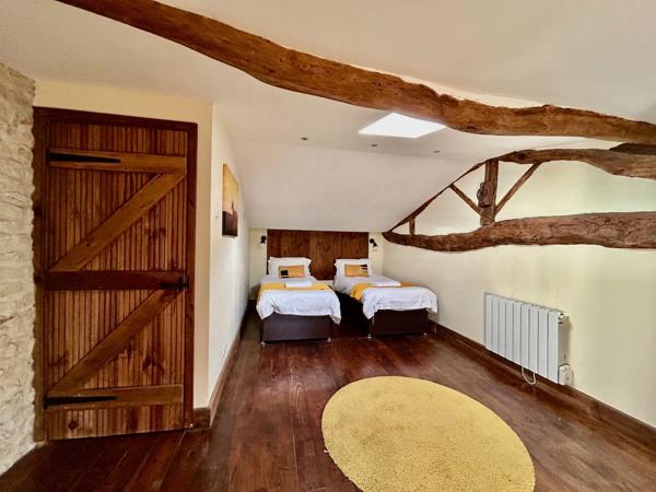 Domaine maison de charme 511m2, 14 chambres, piscine chauffée