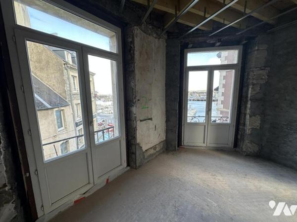 APPARTEMENT A RENOVER QUAI DE CALIGNY - VUE MER