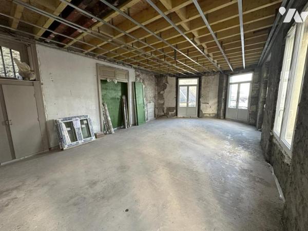 APPARTEMENT A RENOVER QUAI DE CALIGNY - VUE MER