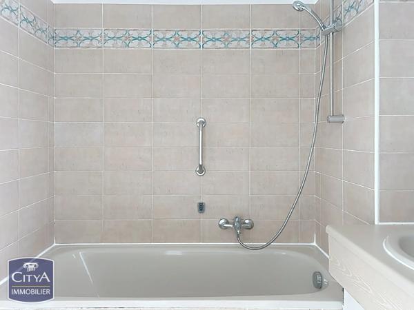 Appartement à vendre 1 pièce 24m² Fréjus (83600)
