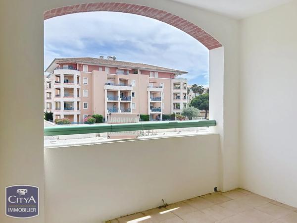 Appartement à vendre 1 pièce 24m² Fréjus (83600)