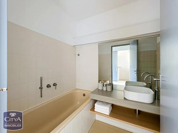 Appartement à vendre 2 pièces 33m² Nîmes (30900)