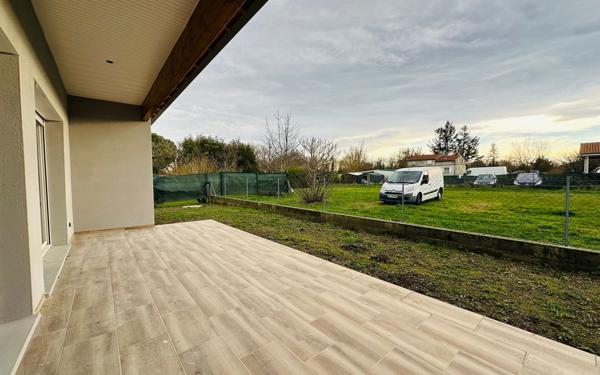 Maison à louer    4 pièces • 120 m2 Longages