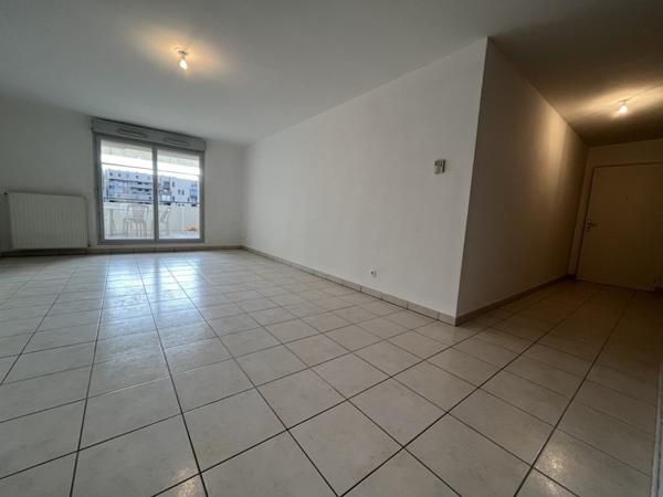 Appartement à vendre |  Saint-Priest |  3 pièces | 72 m²