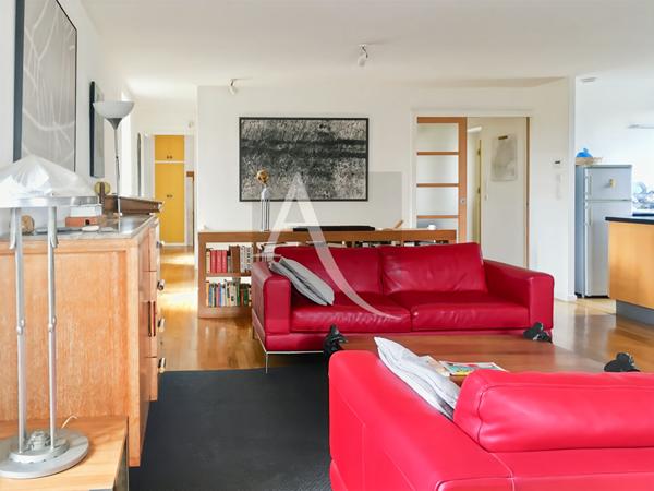 Maison de village ..