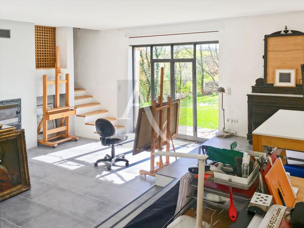 Maison de village ..