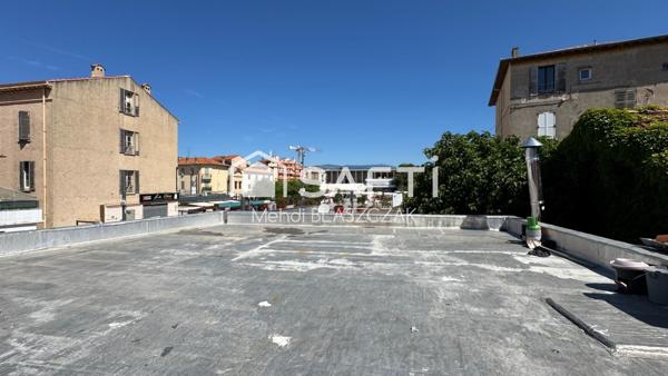 Cannes-la-Bocca, fonds clé en main