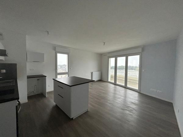 Appartement T4 ,  
Nantes 44300