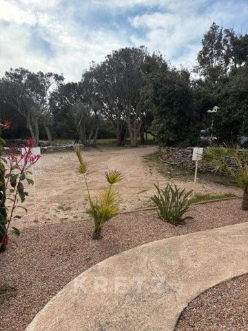 Ensemble immobilier de charme au cœur d’un domaine privé à Bonifacio