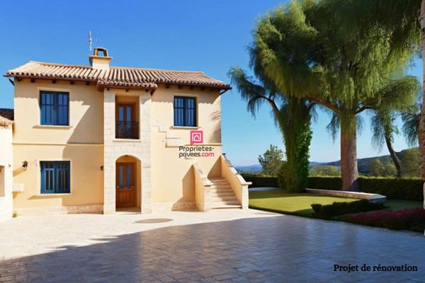 Domaine agricole à vendre de 21 hectares avec maison d'habitation de 120m² et grands hangars Marsillargues