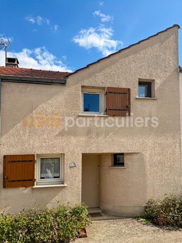 Vente
                Maison57 m² - 3 Pièces -
                    BRIE COMTE ROBERT (77170)