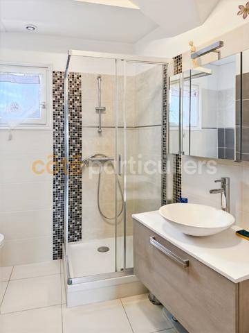 Vente
                Maison57 m² - 3 Pièces -
                    BRIE COMTE ROBERT (77170)
