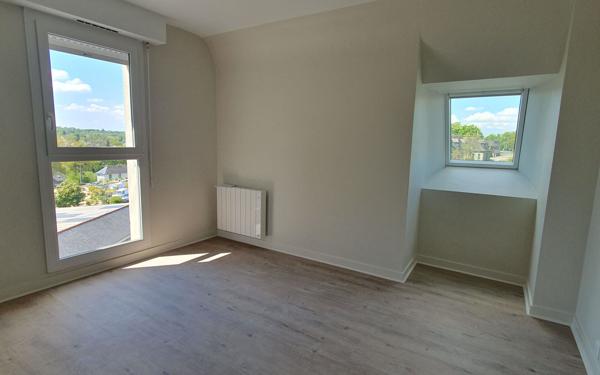 Appartement à louer    2 pièces • 33,73 m2 Rostrenen