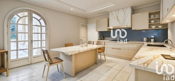 Maison à vendre 8 pièces 329 m² Montpellier