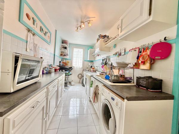 Appartement à SAVIGNY-LE-TEMPLE, 77176 - 4 pièces 83m²