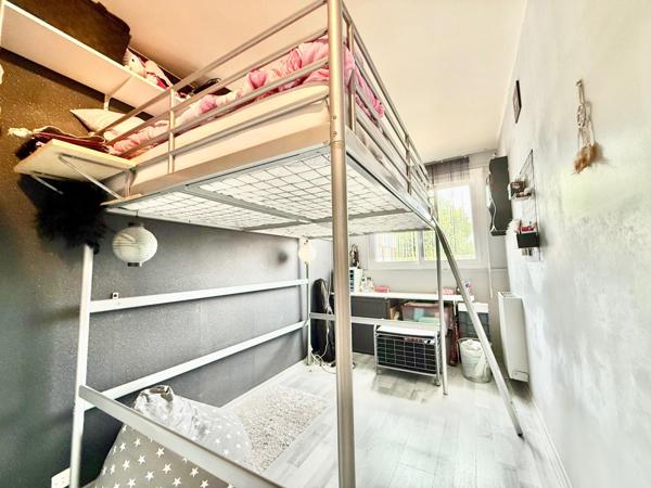 Appartement à SAVIGNY-LE-TEMPLE, 77176 - 4 pièces 83m²