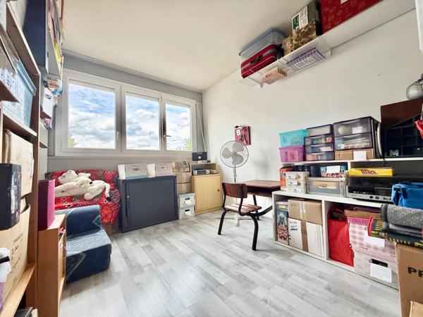 Appartement à SAVIGNY-LE-TEMPLE, 77176 - 4 pièces 83m²