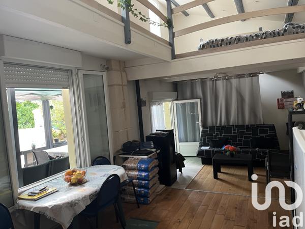 House for sale 5 rooms 130 m² Saint-Germain-de-Lusignan