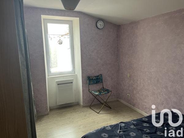 House for sale 5 rooms 130 m² Saint-Germain-de-Lusignan