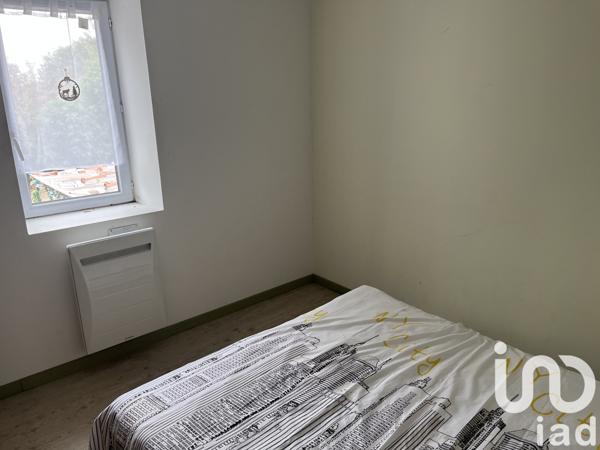 House for sale 5 rooms 130 m² Saint-Germain-de-Lusignan