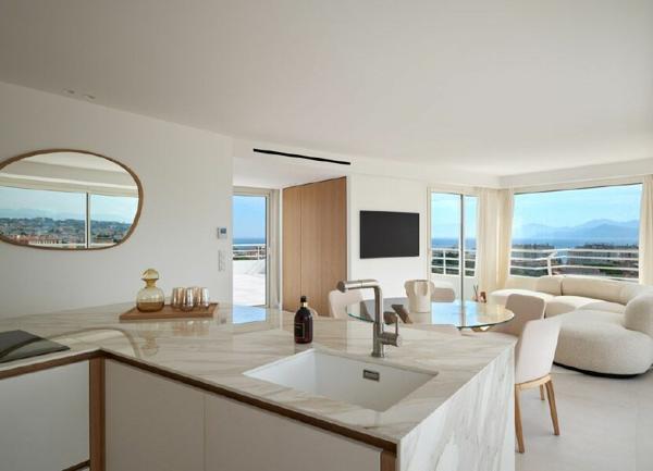 Appartement à vendre    4 pièces • 119,76 m2 Cannes