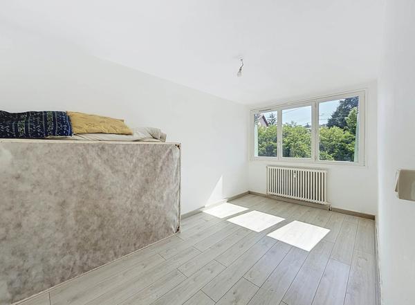 Appartement
         2 pièces
        - 44 m² Exclusivité 56 000 € *