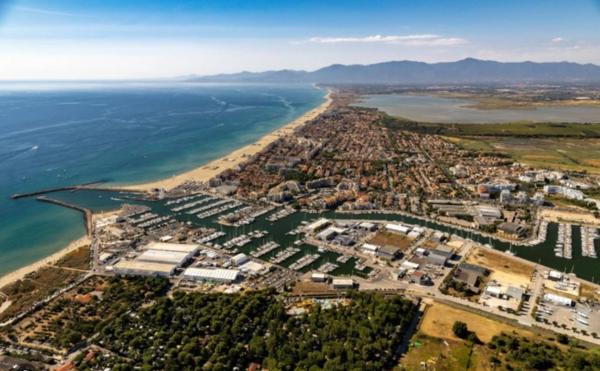 Immeuble à vendre, hotel possibilité restaurant, CANET EN ROUSSILLON (66) *EXCLUSIVITE CAPIFRANCE*