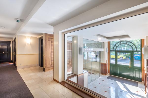 STUDIO - 30m2 - Le Plessis-Robinson €198 000 ** - Référence 414