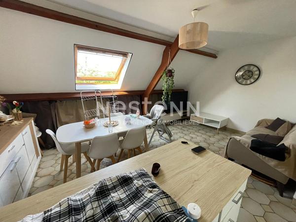 A vendre une maison avec sous-sol total à Morangis de 135 m2 et divisée en 2 appartements